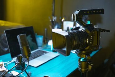 6 AI Dubbing Tools That Make Global Video Distribution Easy