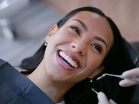 What to Know Before Booking a Cosmetic Dentist in London for Smile Care